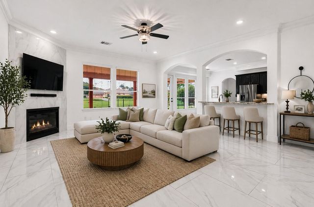 15 Winterhaven Lane, Montgomery, TX 77356