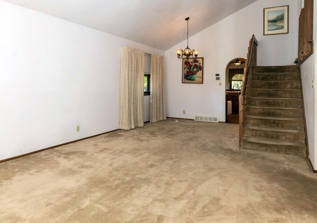 648 37th AVENUE, Kenosha, WI 53144