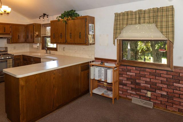 648 37th AVENUE, Kenosha, WI 53144