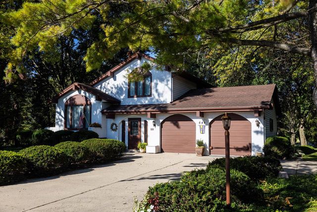 648 37th AVENUE, Kenosha, WI 53144