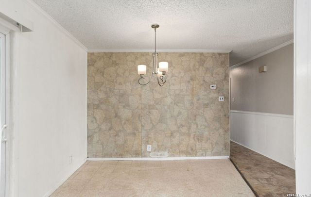 5231 SILVERTIP DR, San Antonio, TX 78228