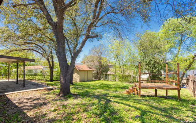 5231 SILVERTIP DR, San Antonio, TX 78228