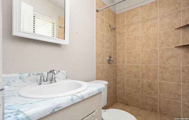 5231 SILVERTIP DR, San Antonio, TX 78228