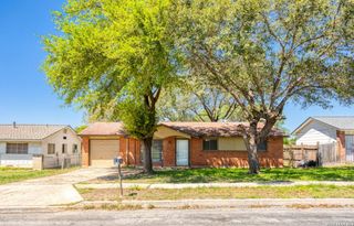 5231 SILVERTIP DR, San Antonio, TX 78228