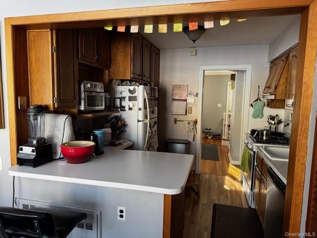 664 Knollwood Drive, West Hempstead, NY 11552