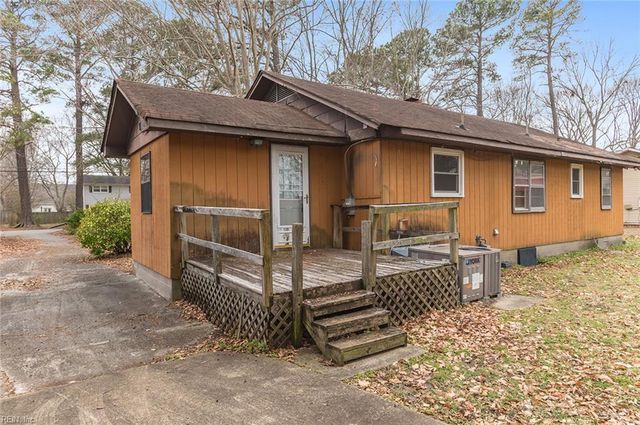 221 Rich RD, Yorktown, VA 23693