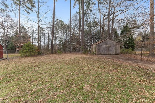 221 Rich RD, Yorktown, VA 23693