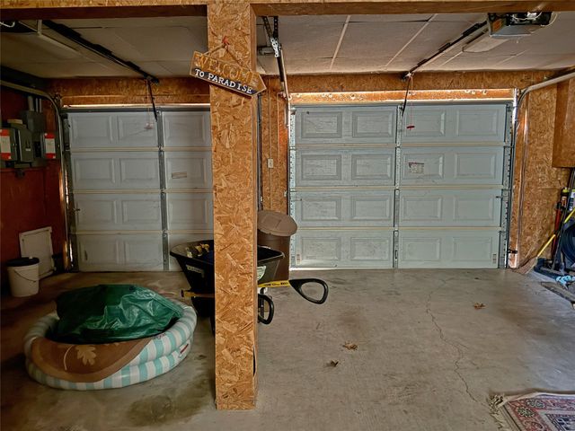 428 Dove Island, Livingston, TX 77351