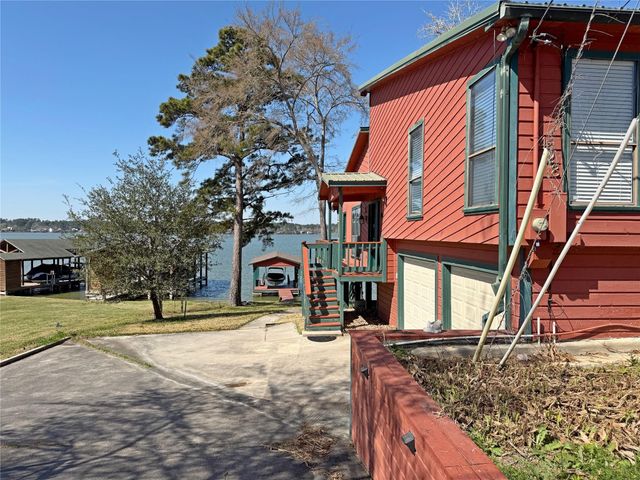 428 Dove Island, Livingston, TX 77351