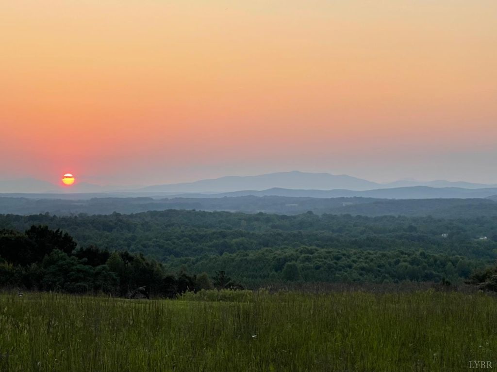 Image 1 of property listing at 0 Skyline Road, Appomattox, VA 24522
