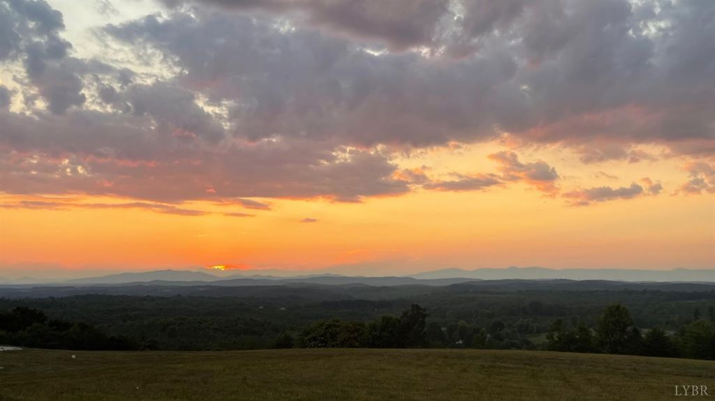 Image 2 of property listing at 0 Skyline Road, Appomattox, VA 24522