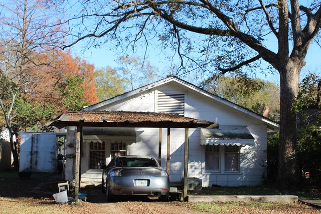 303 S 11th Ave., Hattiesburg, MS 39401