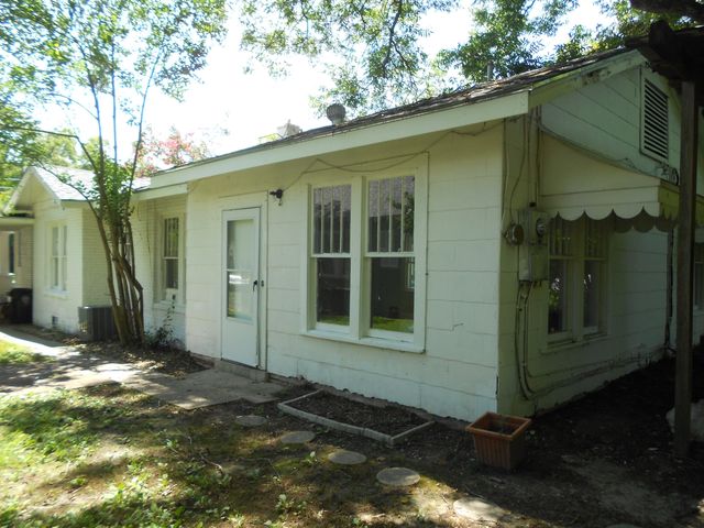 303 S 11th Ave., Hattiesburg, MS 39401