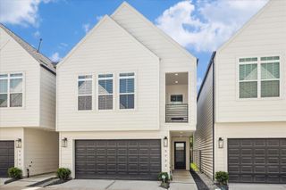 5723 White Magnolia Street, Houston, TX 77091