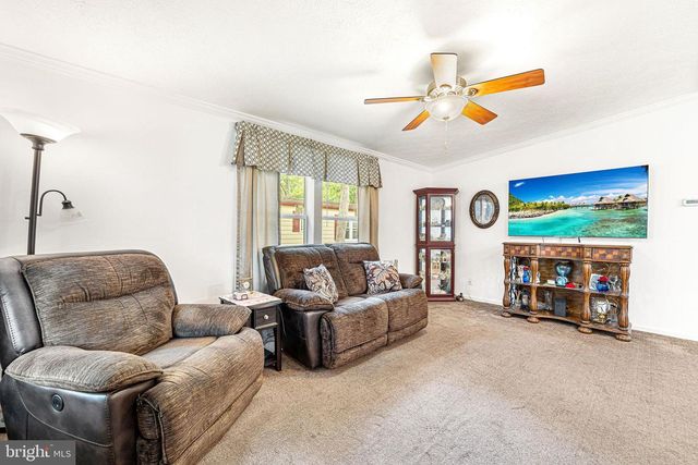 58 SKYLINE DR, Sicklerville, NJ 08081