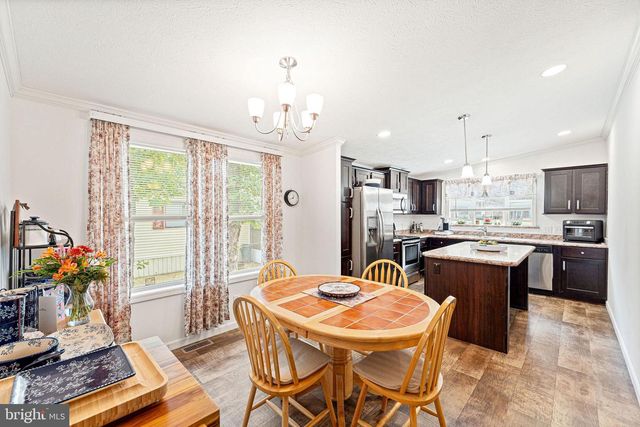 58 SKYLINE DR, Sicklerville, NJ 08081