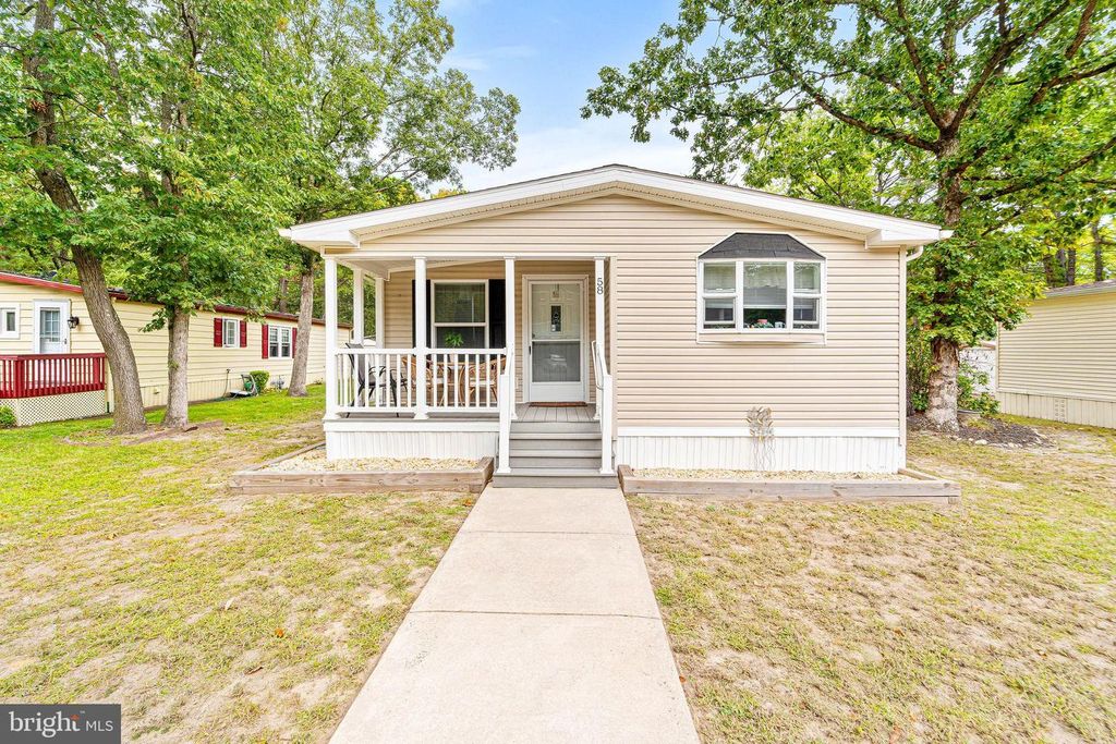 58 SKYLINE DR, Sicklerville, NJ 08081