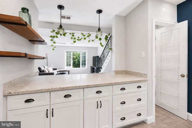 2953 SYCAMORE ST, Alexandria, VA 22305