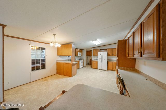 197 Tar Landing Road, Holly Ridge, NC 28445
