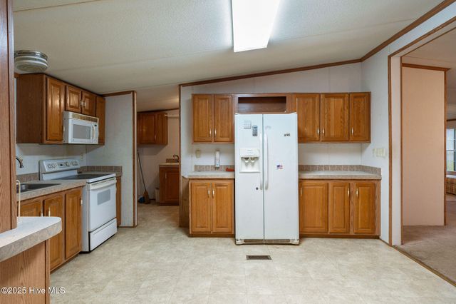 197 Tar Landing Road, Holly Ridge, NC 28445