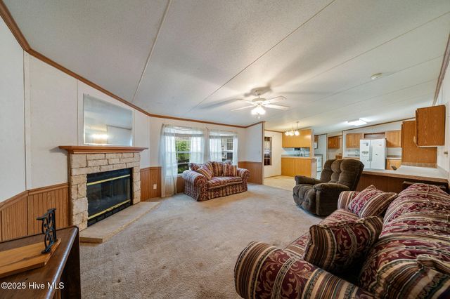 197 Tar Landing Road, Holly Ridge, NC 28445