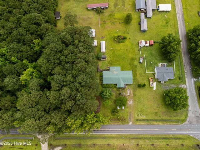 197 Tar Landing Road, Holly Ridge, NC 28445