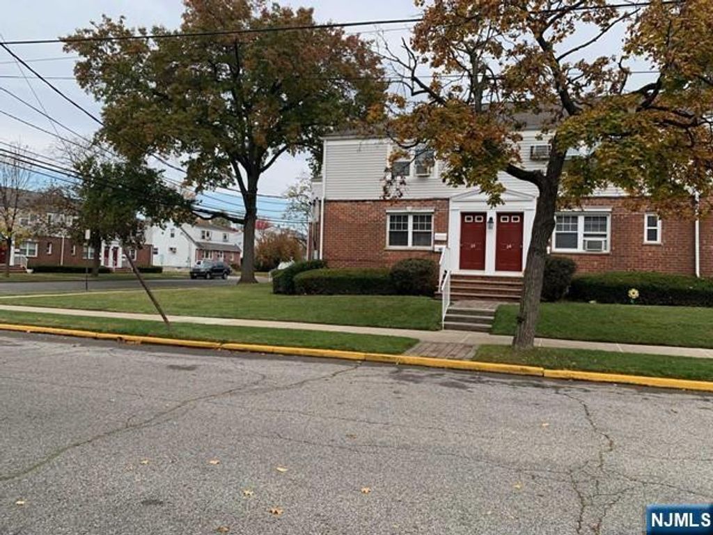 26 Hastings Avenue A, Rutherford, NJ 07070