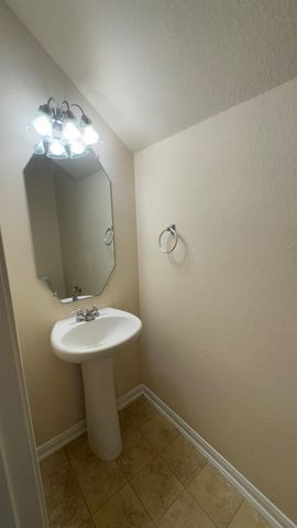 1747 Nichole Woods Drive, Houston, TX 77047