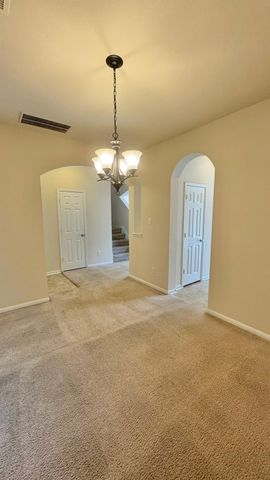 1747 Nichole Woods Drive, Houston, TX 77047