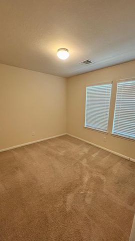 1747 Nichole Woods Drive, Houston, TX 77047