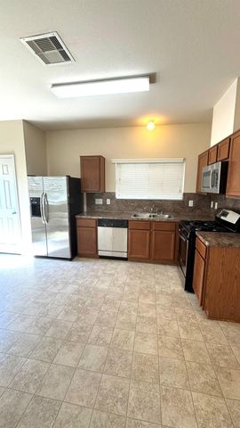 1747 Nichole Woods Drive, Houston, TX 77047