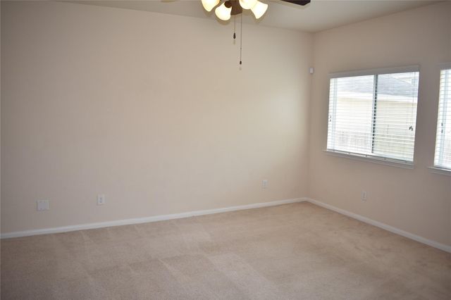 1747 Nichole Woods Drive, Houston, TX 77047