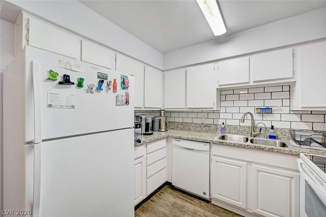 3151 Soaring Gulls Drive 1024, Las Vegas, NV 89128