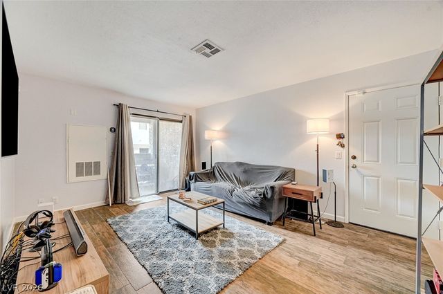 3151 Soaring Gulls Drive 1024, Las Vegas, NV 89128