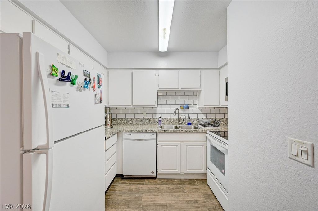 3151 Soaring Gulls Drive 1024, Las Vegas, NV 89128 — photo 2