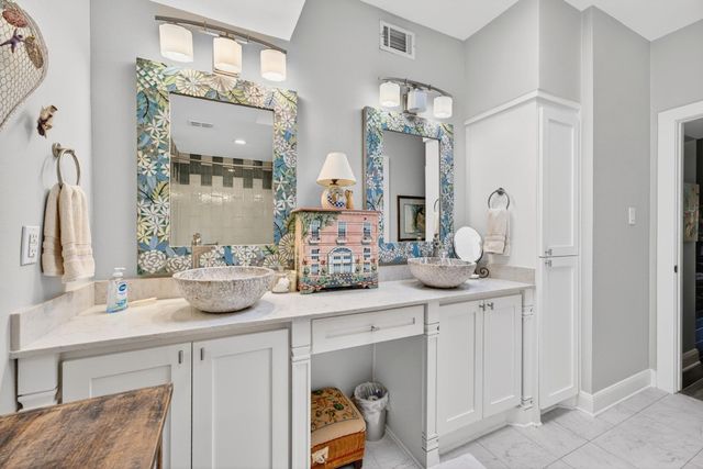 815 Bayou River Drive, Houston, TX 77079