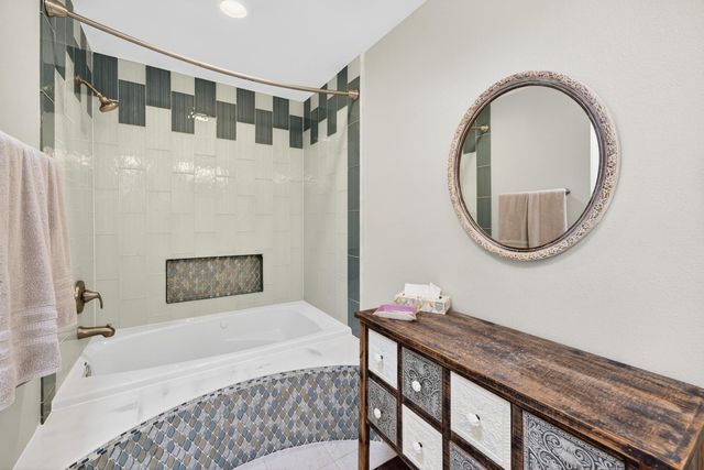 815 Bayou River Drive, Houston, TX 77079