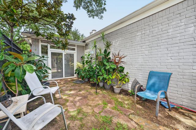 815 Bayou River Drive, Houston, TX 77079