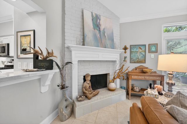 815 Bayou River Drive, Houston, TX 77079