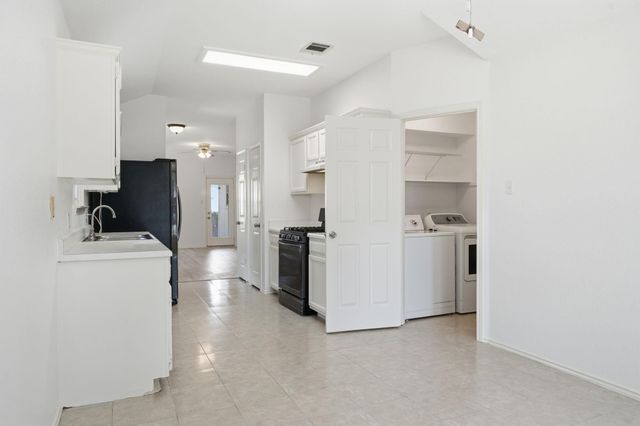 8829 Francia TRL, Austin, TX 78748