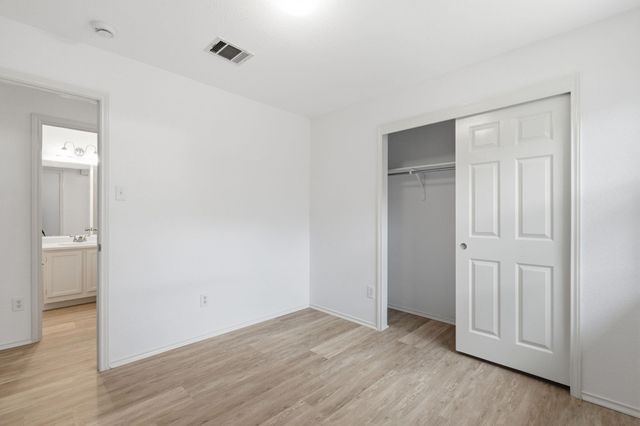 8829 Francia TRL, Austin, TX 78748