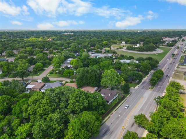 2530 Springhill Drive, Dallas, TX 75228