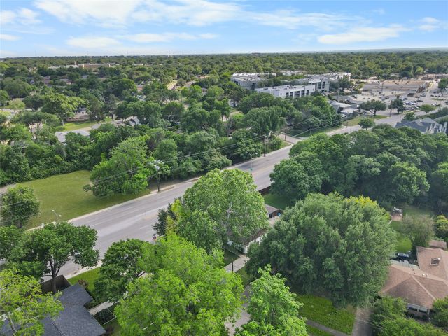 2530 Springhill Drive, Dallas, TX 75228