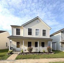 10227 Riverstone Cir, Louisville, KY 40229