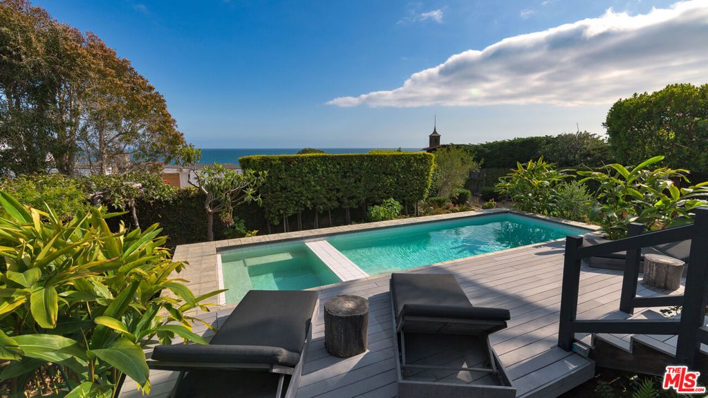 Image 2 of property listing at 31970 Pacific Coast Highway, Malibu, CA 90265