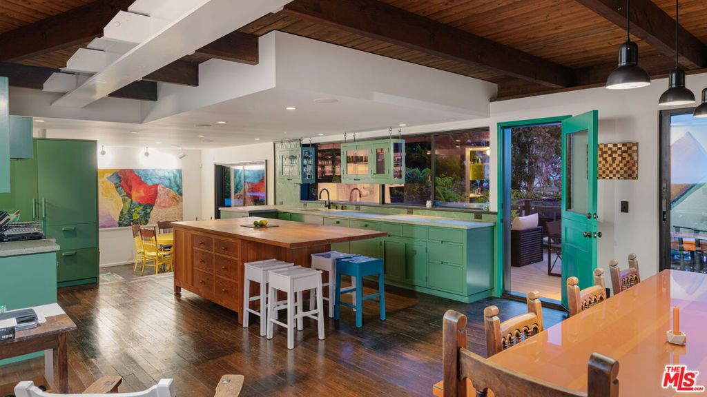 Image 48 of property listing at 31970 Pacific Coast Highway, Malibu, CA 90265