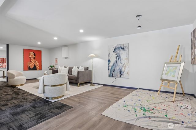 2002 211th Place SW, Lynnwood, WA 98036