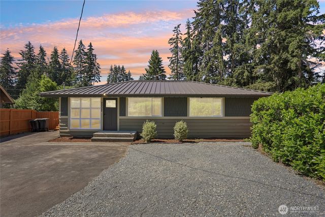2002 211th Place SW, Lynnwood, WA 98036