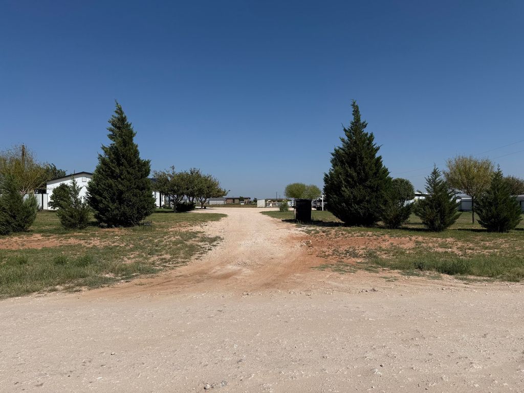 2024 County Rd 505, Brownfield, TX 79316