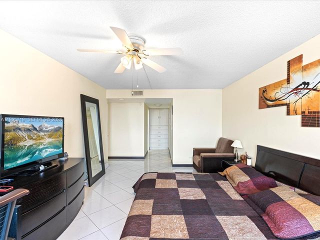 230 174th Street 2404, Sunny Isles Beach, FL 33160
